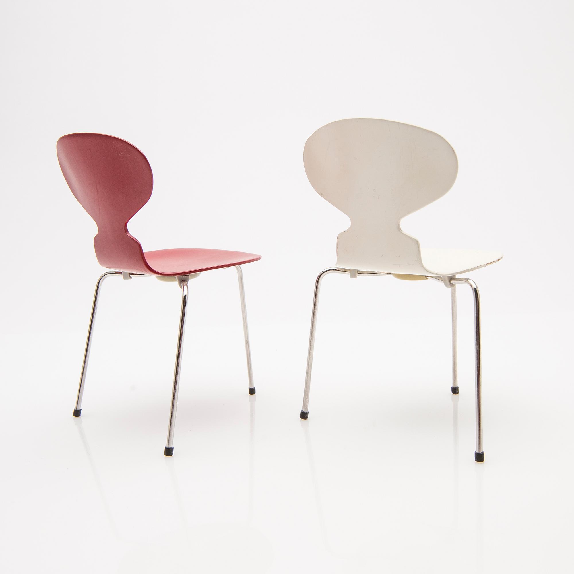 Arne Jacobsen, Miniatures, a pair, "The Ant".