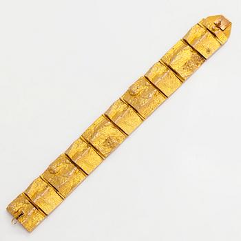 Björn Weckström, a 14K gold bracelet 'Golden stream' for Lapponia 1967.