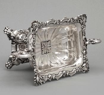SKÅL PÅ FOT, silver, Gustaf Folcker, Stockholm 1842. Vikt c:a 640 g.