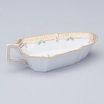 GELÉFAT, porslin, "Flora Danica", Royal Copenhagen, Danmark, 1959.
