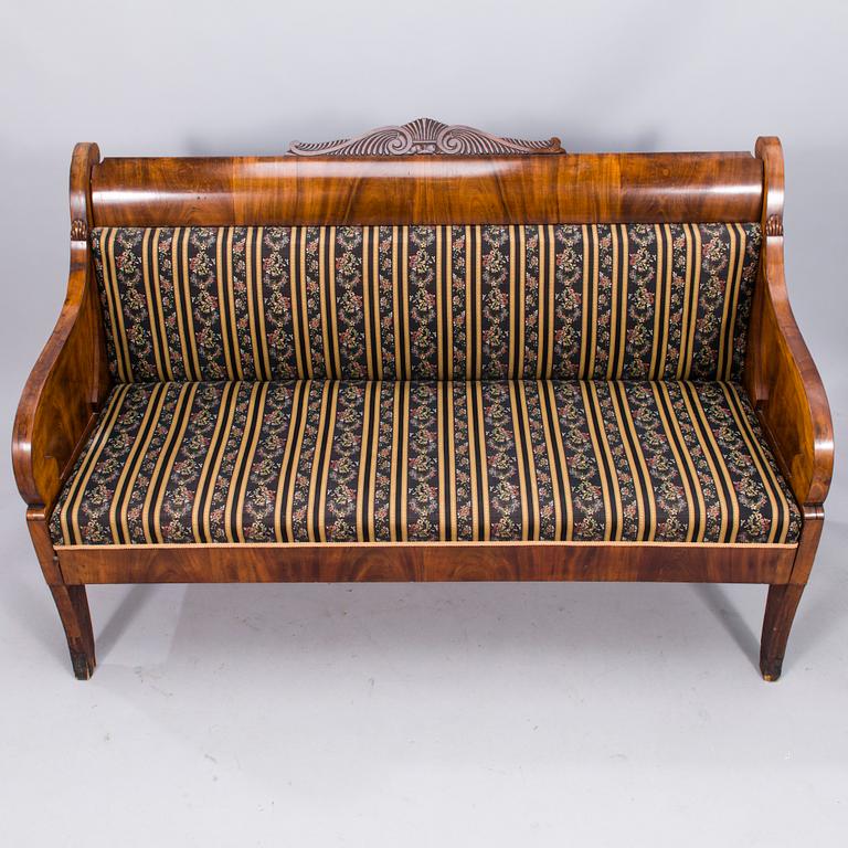 SOFA, Biedermeier first half of the 19th century.