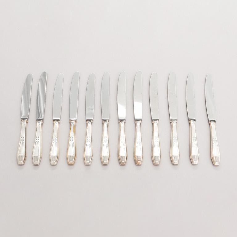 Bestickuppsättning, 38 dlr, silver, "Suomi"-serien, Kultateollisuus, Åbo 1975-93.