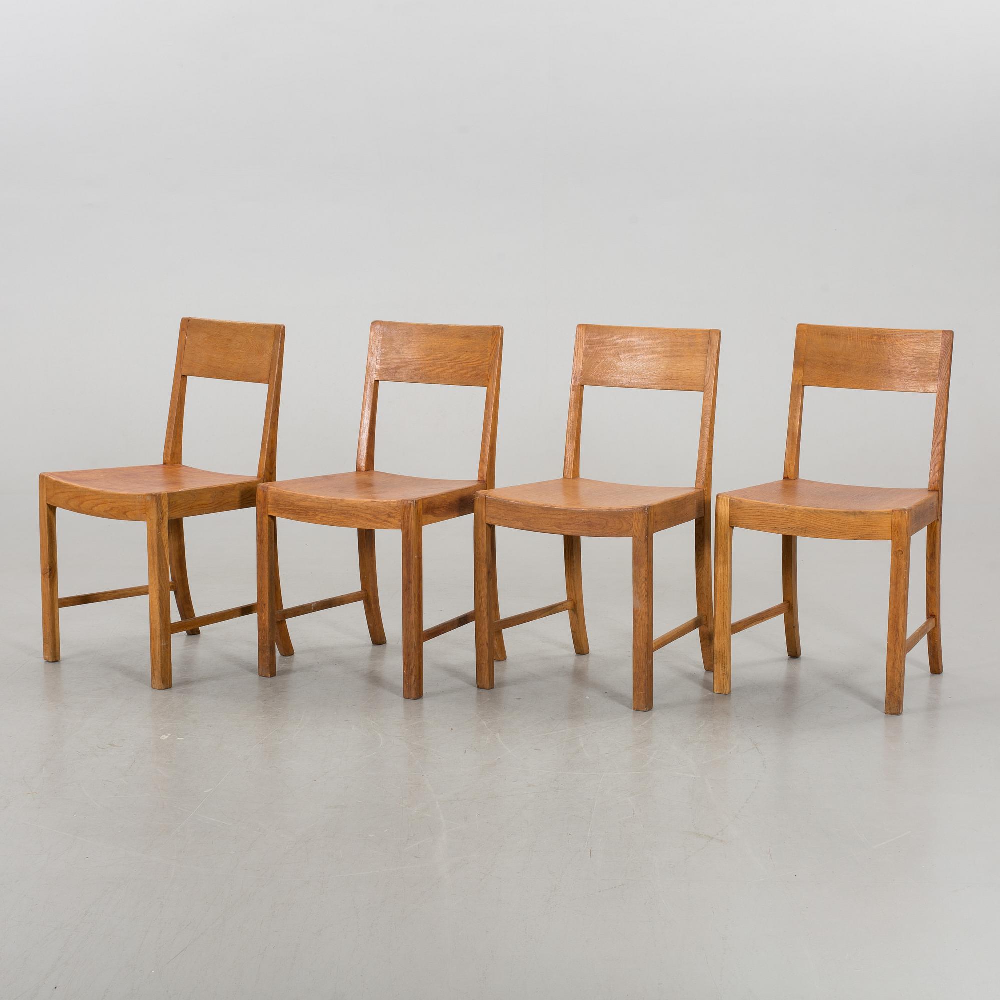 FOUR EARLY 20TH CENTURY CHAIRS.