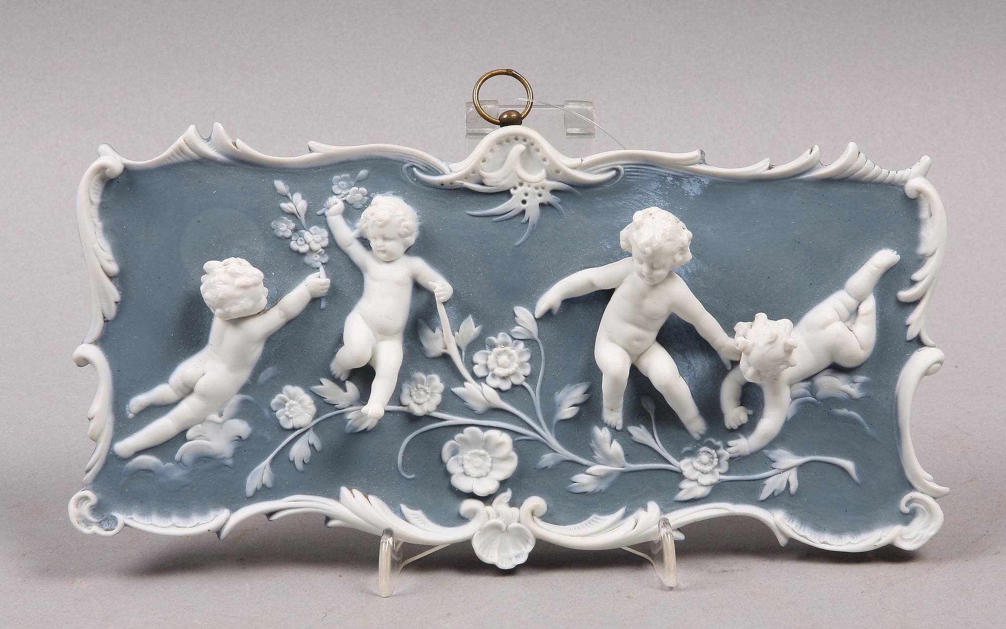 VÄGGRELIEF, biskviporslin, Rudolstadt-Volkstedt, Tyskland, 1900-tal.