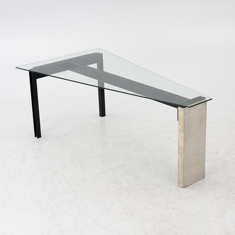 Jonas Bohlin, Coffee table, “Concrete”, Källemo.