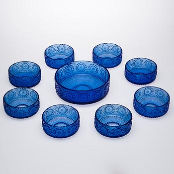 DESSERTSKÅLAR SAMT SERVERINGSSKÅL, glas, "Grapponia",Nanny Still, Riihimäen Lasi, 1970-tal.