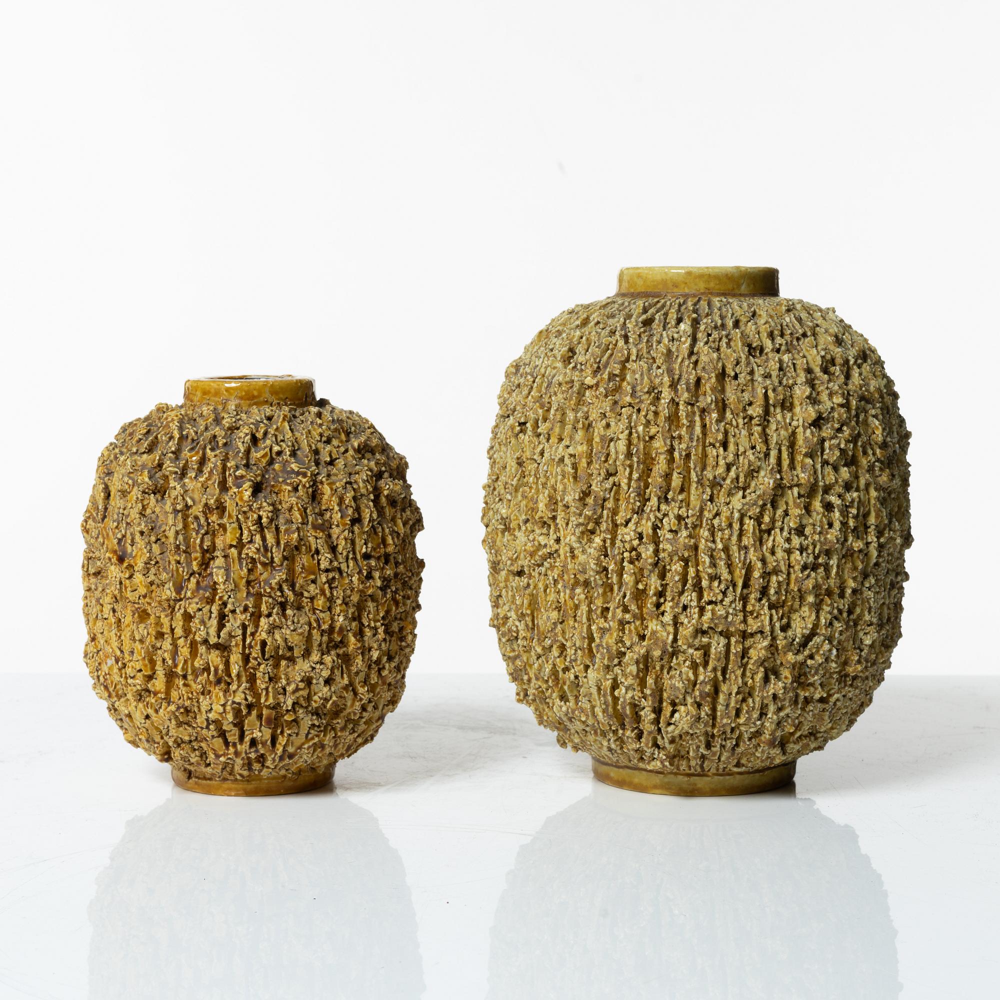 Gunnar Nylund, vaser, 2 st, stengods, chamotte, Rörstrand.