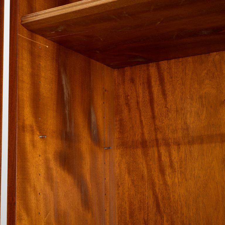 A mahogany veneered Swedish Modern display cabinet, 1940's/50's.