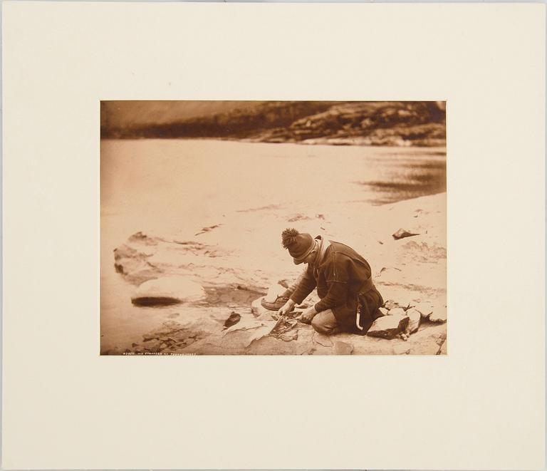 BORG MESCH, 5 stycken, fotografier, stämpelsignerade, daterade 1914/18/19.