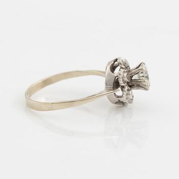 Brilliant cut diamond ring.