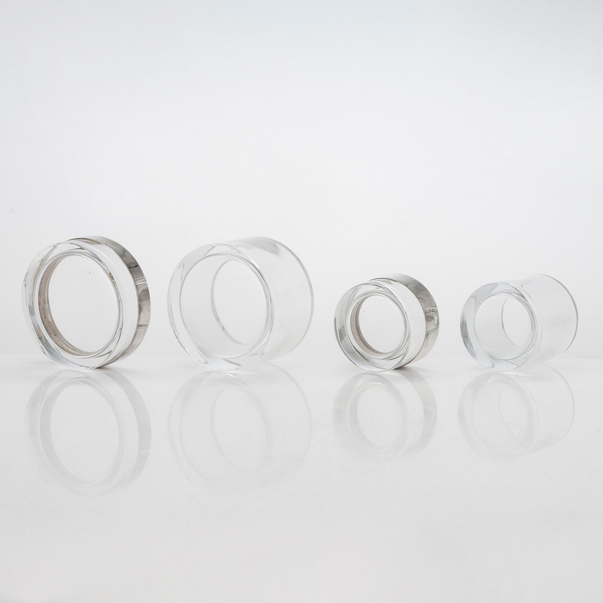 Saara Hopea, rasioita, 2 kpl, malli SH 126, signeerattu S. Hopea Nuutajärvi Notsjö -55 ja -57. Suunniteltu 1955.