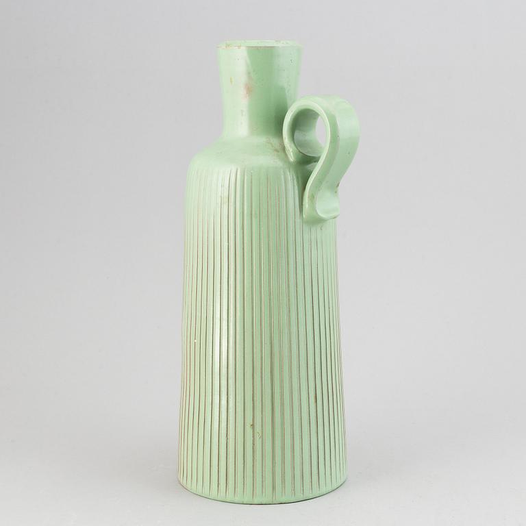Anna-Lisa Thomson, stoneware vase.