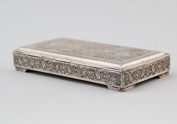 DOSA, silver, sannolikt 1900-tal. Vikt ca 297 g.