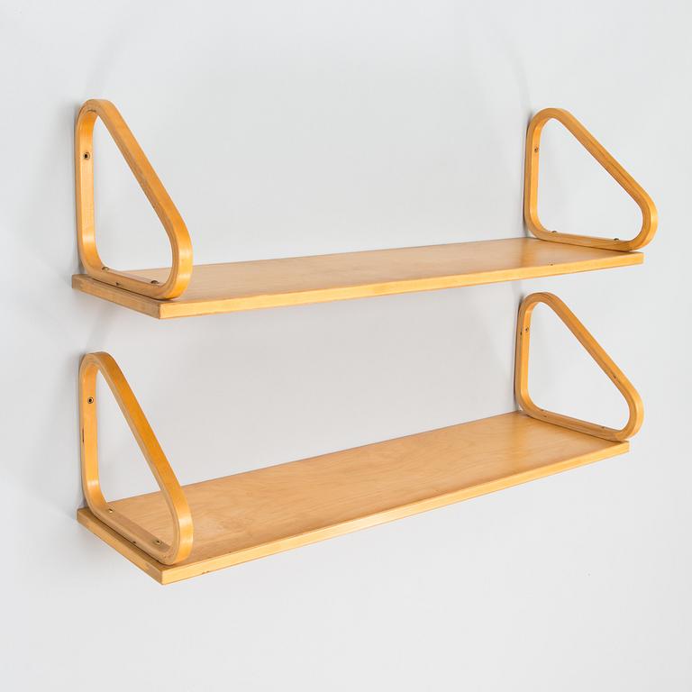 ALVAR AALTO, Two mid 20th Century '112B' shelves for Artek.