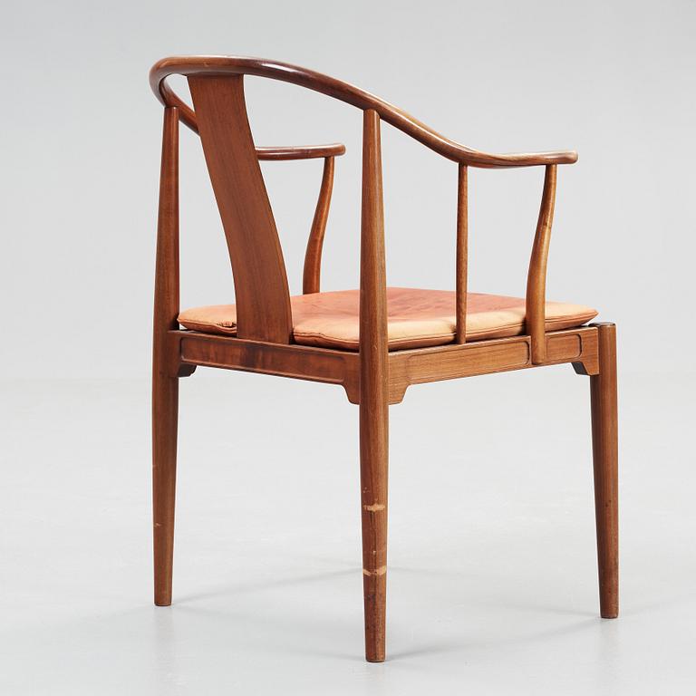 HANS J WEGNER, karmstol, "Kina-stolen", Fritz Hansen, Danmark 1969.