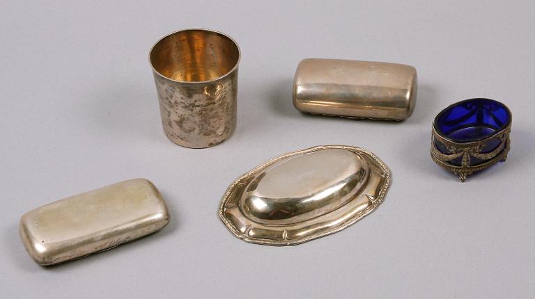 PARTI SILVER, 5 delar, bl a Göteborg, Östersund och Tyskland, 1800-1900-tal. Ca 250 g silver.