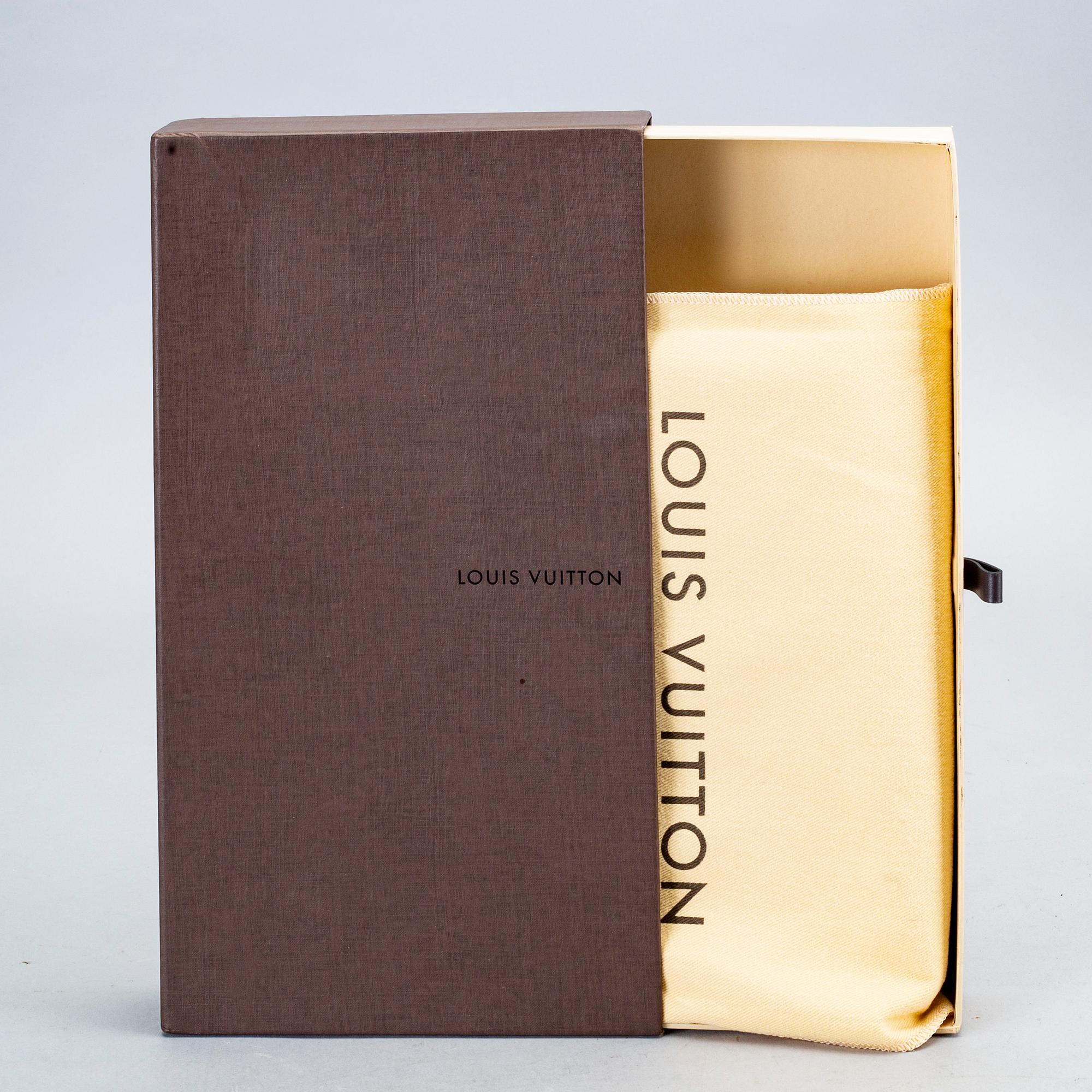 Louis Vuitton, Zippy Organizer, made in Spain.