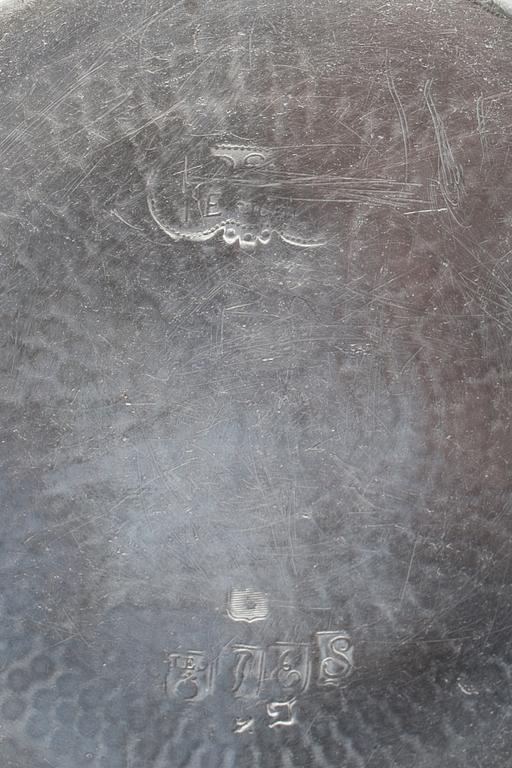 TALLRIKAR, 2 st, tenn. Anders Samuel Wetterqvist(1766-1793) o Johan Erik Schult(1775-1820) Stockholm.