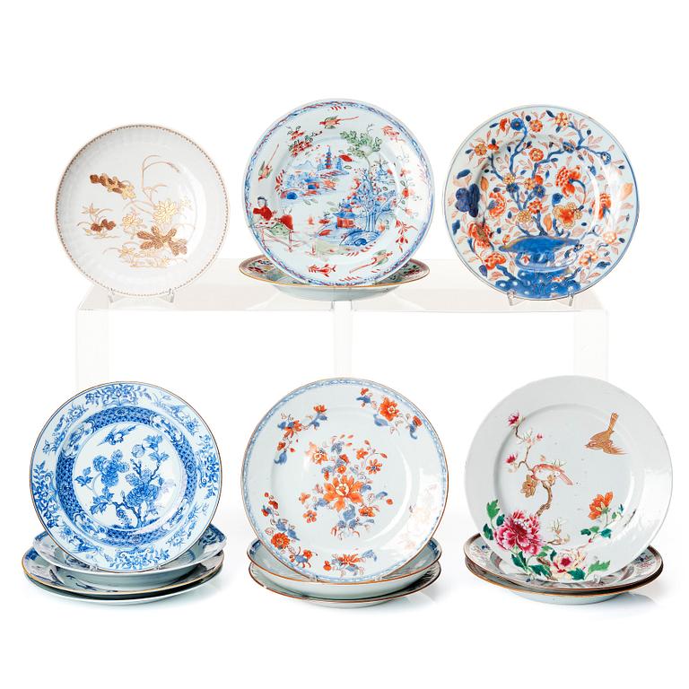 A set of 14 odd dinner plates, Qing dynasty, 18th Century.