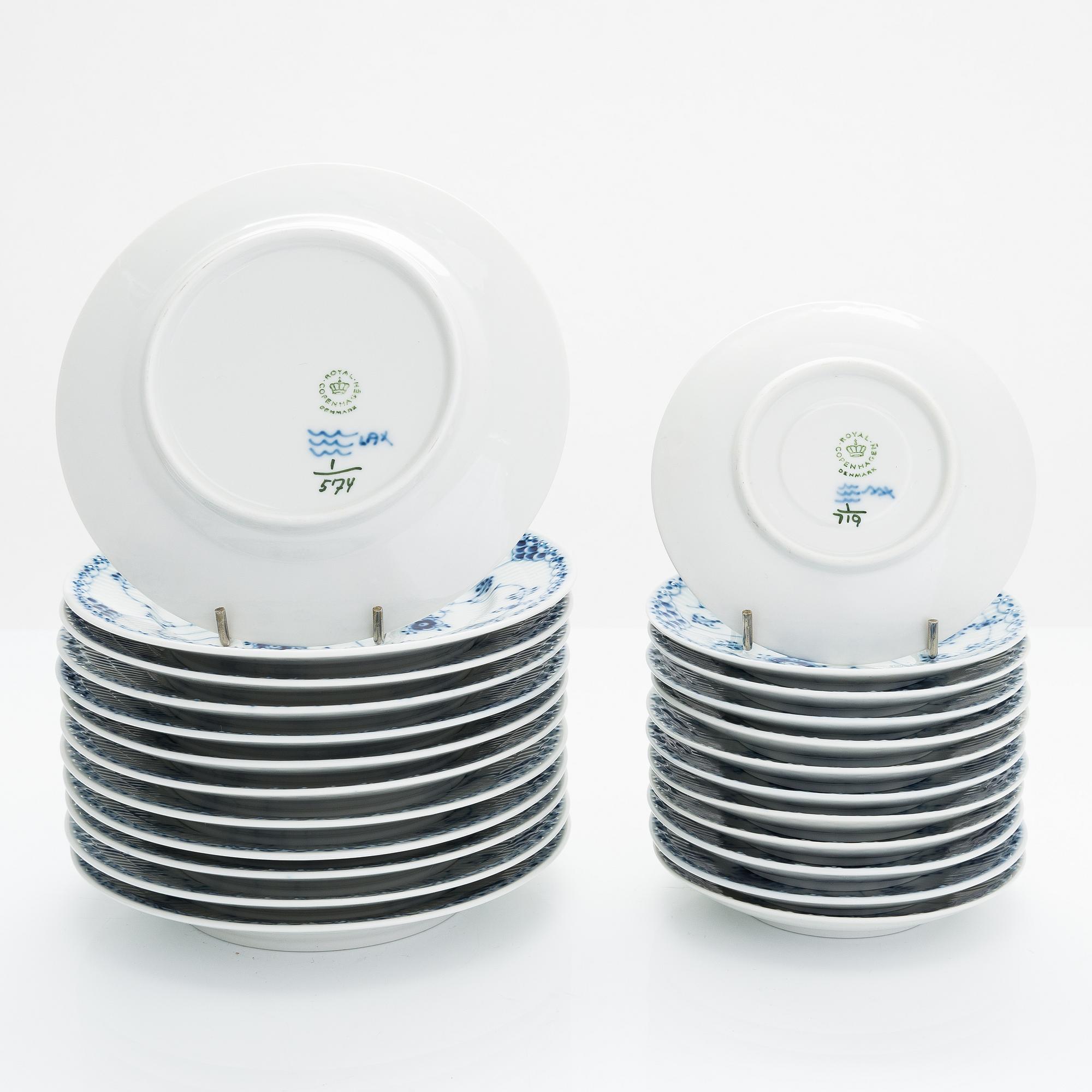 A 31-piece Royal Copenhagen 'Musselmalet' porcelain coffee set.