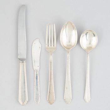 A 50-pieces silver flat ware set, Lunt (Rogers, Lunt & Bowlen), Massachusetts, USA, first half of the 20th century.