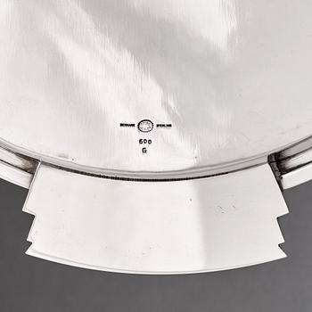 Harald Nielsen, bricka "Pyramid", Georg Jensen Köpenhamn 1945-77, sterling, design nr 600.