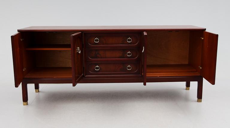 SIDEBOARD, G-Plan, England, 1900-talets andra hälft.
