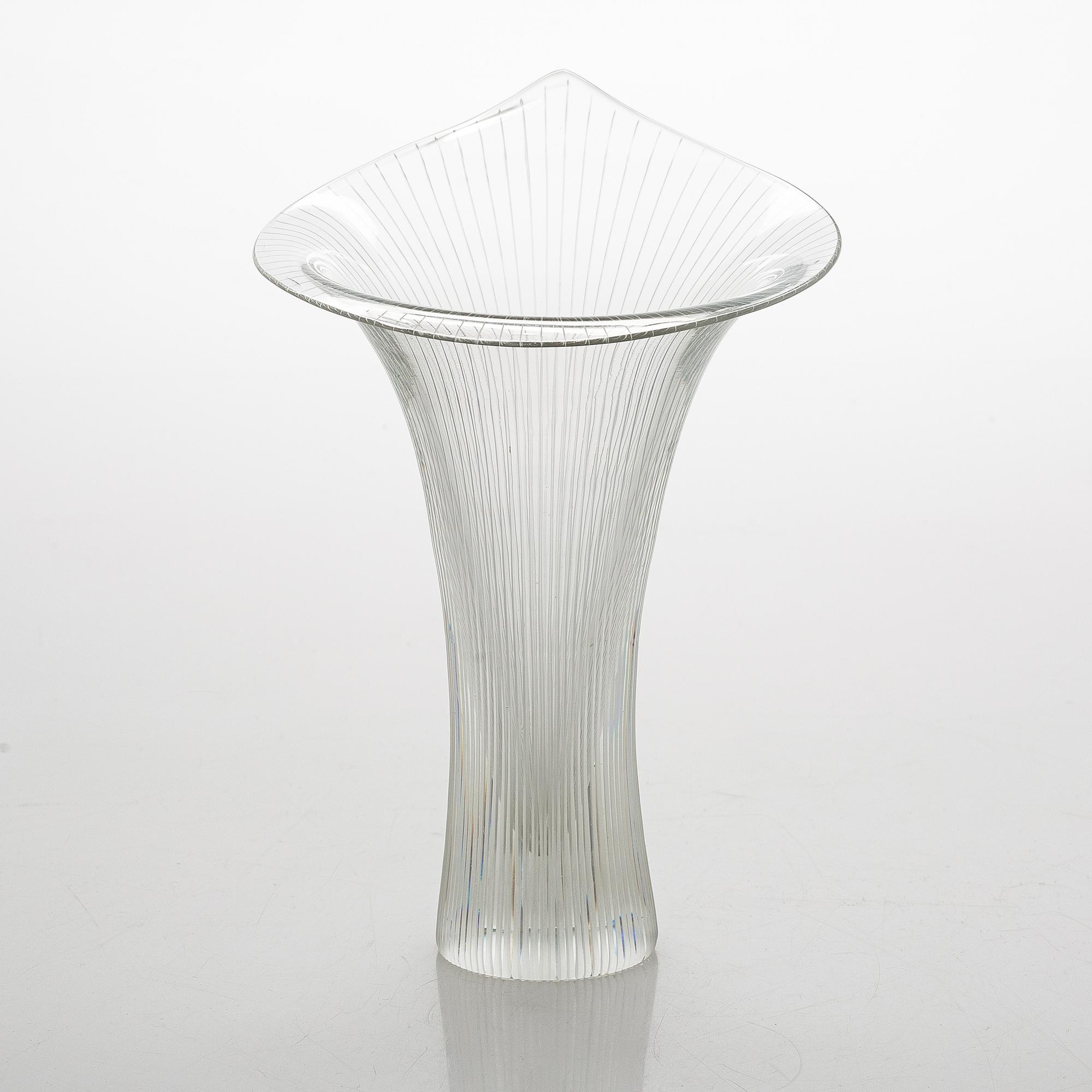 Tapio Wirkkala,  vas, "Kanttarell", signerad Tapio Wirkkala, Iittala. 1950-tal.