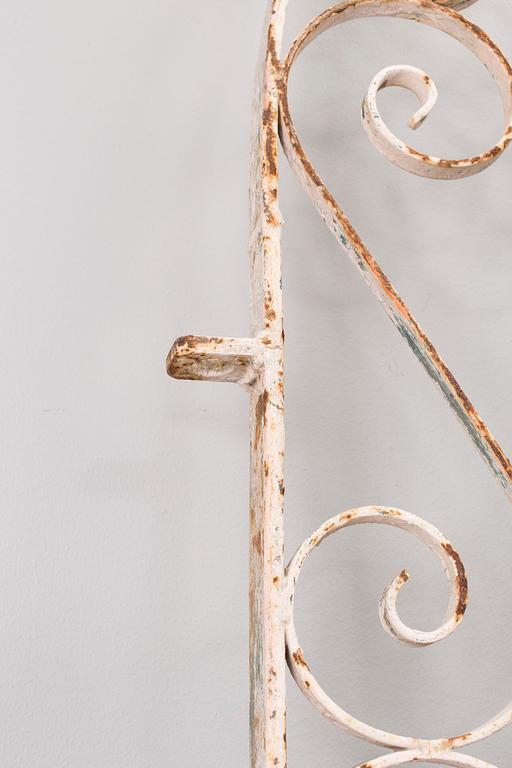 TRÄDGÅRDSGRINDAR, ett par, 1900-talets första hälft.