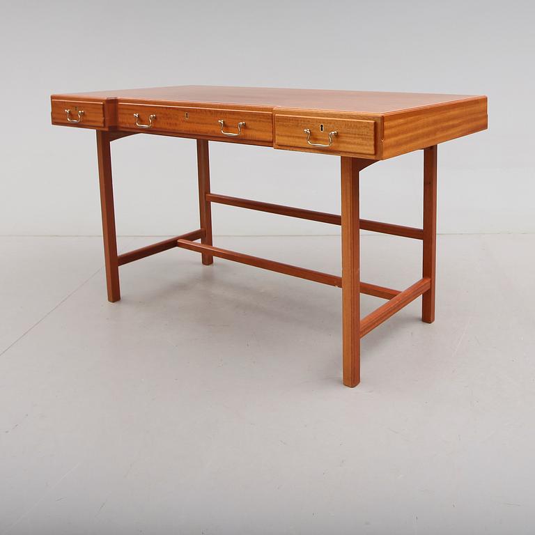 SKRIVBORD, Josef Frank, Svenskt Tenn, modell 1022, 1900-talets andra hälft.