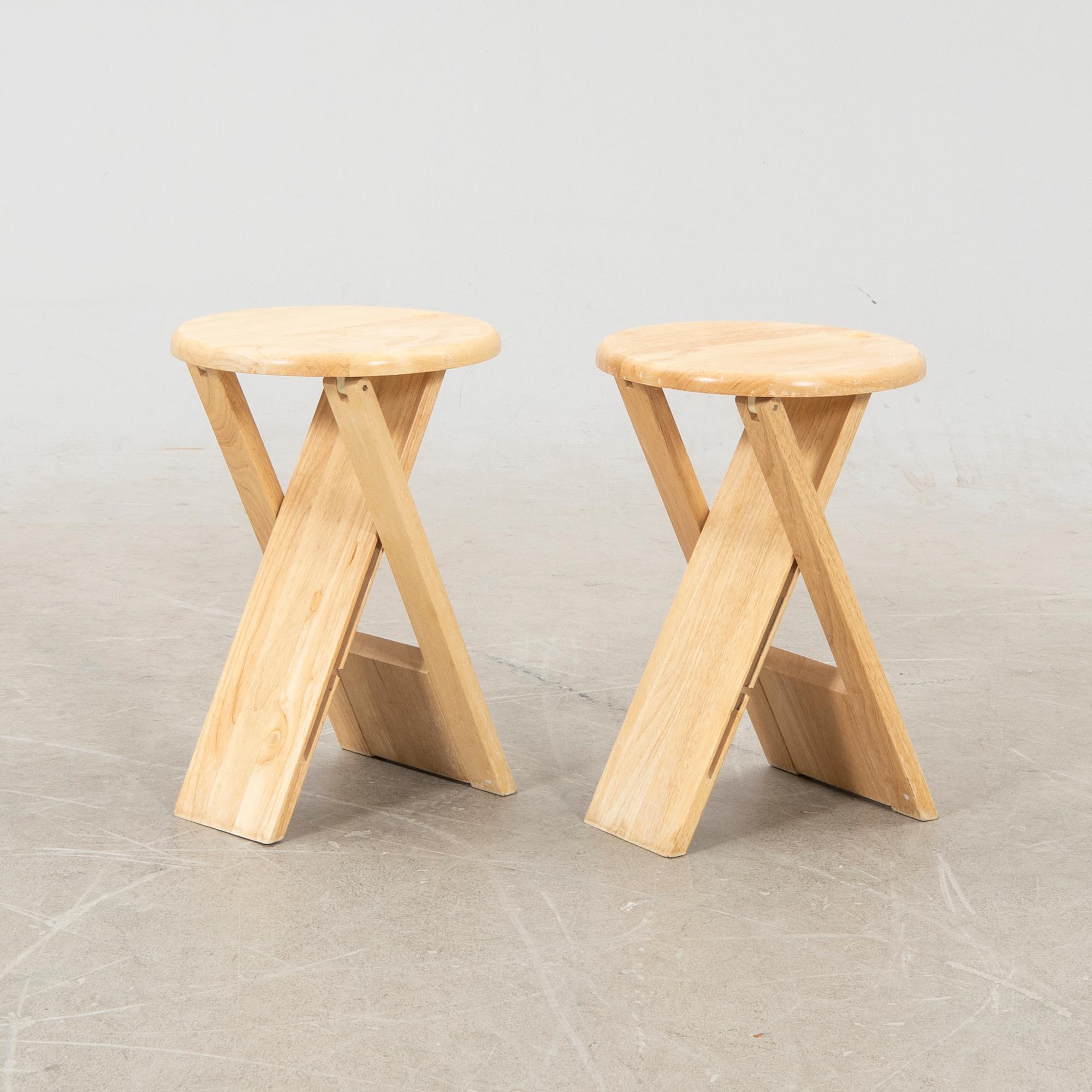 Roger Tallon, a pair of "TS" stools, Sentou, Paris, 1970s.