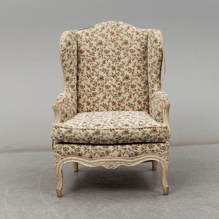 FÅTÖLJ sk BERGERE, rokokostil, 1900-talets början.