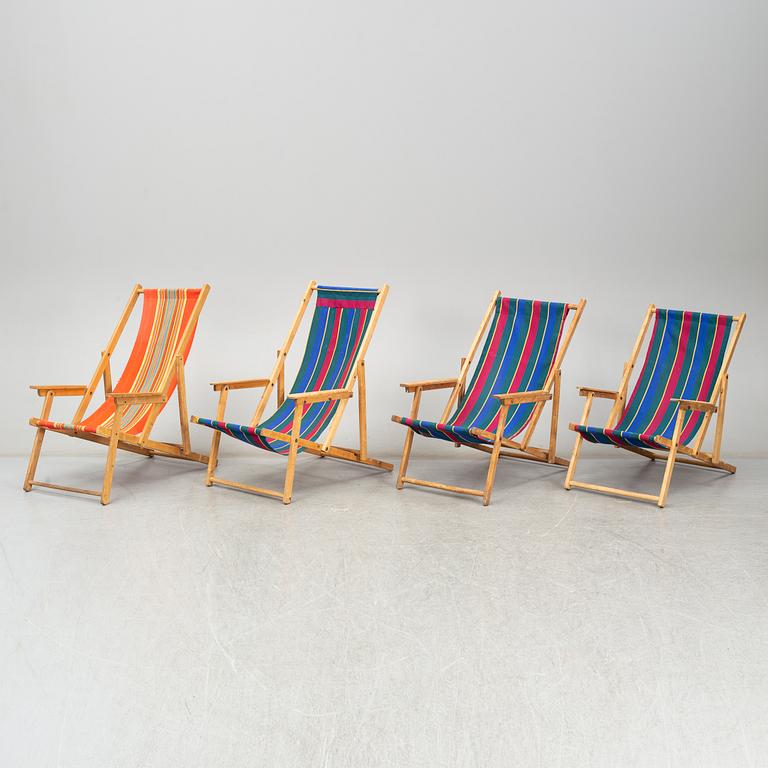 Four collapsible birch deck chairs, mid-late 20th Century.