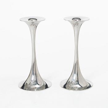 Tapio Wirkkala, Candlesticks, a pair, silver, Kultakeskus Oy, Hämeenlinna 1968-1969.