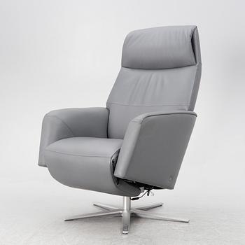 A "Scott Power premium" recliner armchair, Stressless, 21st century.