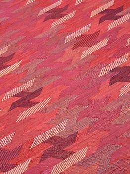 Barbro Nilsson, Matto, "Rödarp", flat weave, ca 298-299 x 185-188 cm, signed AB MMF BN.