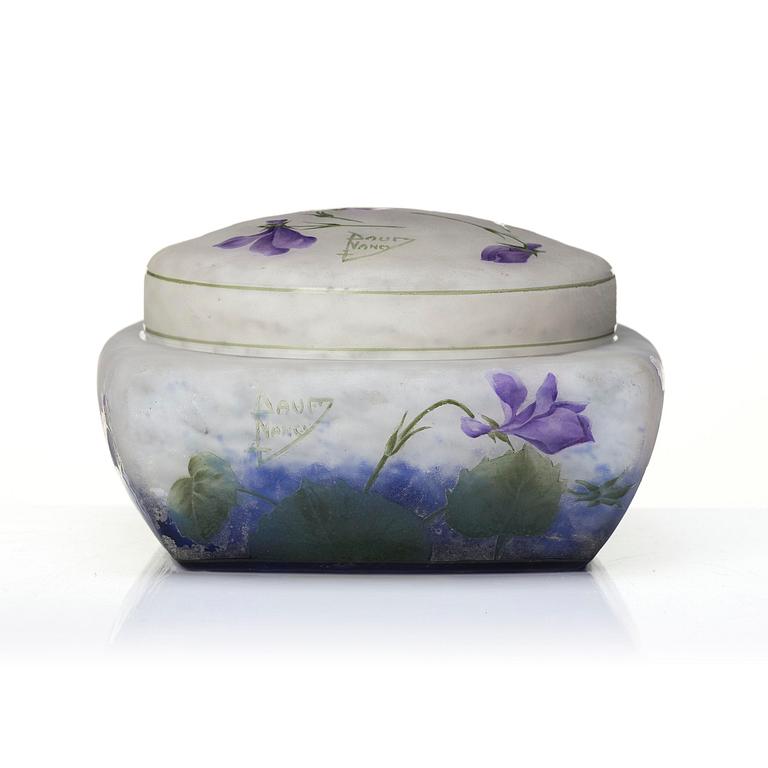 Daum Frères, an Art Nouveau cameo glass lidded bowl/bonbonnière, Nancy, France.