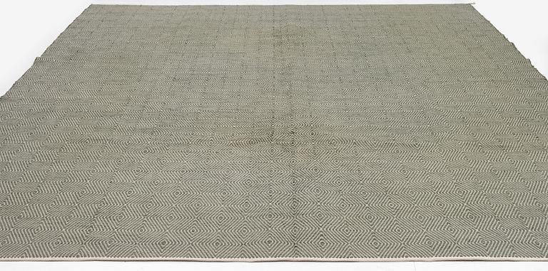 Matta, "Big Diamond Twill", Vandra rugs. Ca 400 x 320 cm.