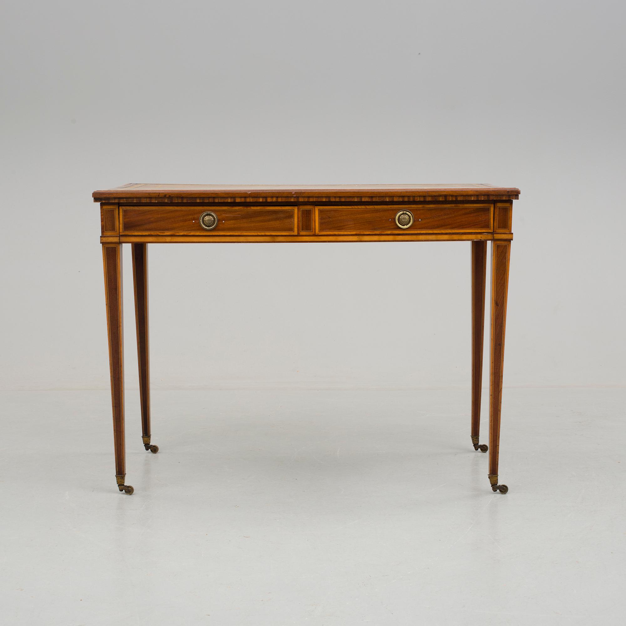 SKRIVBORD, engelsk stil, 1900-tal.