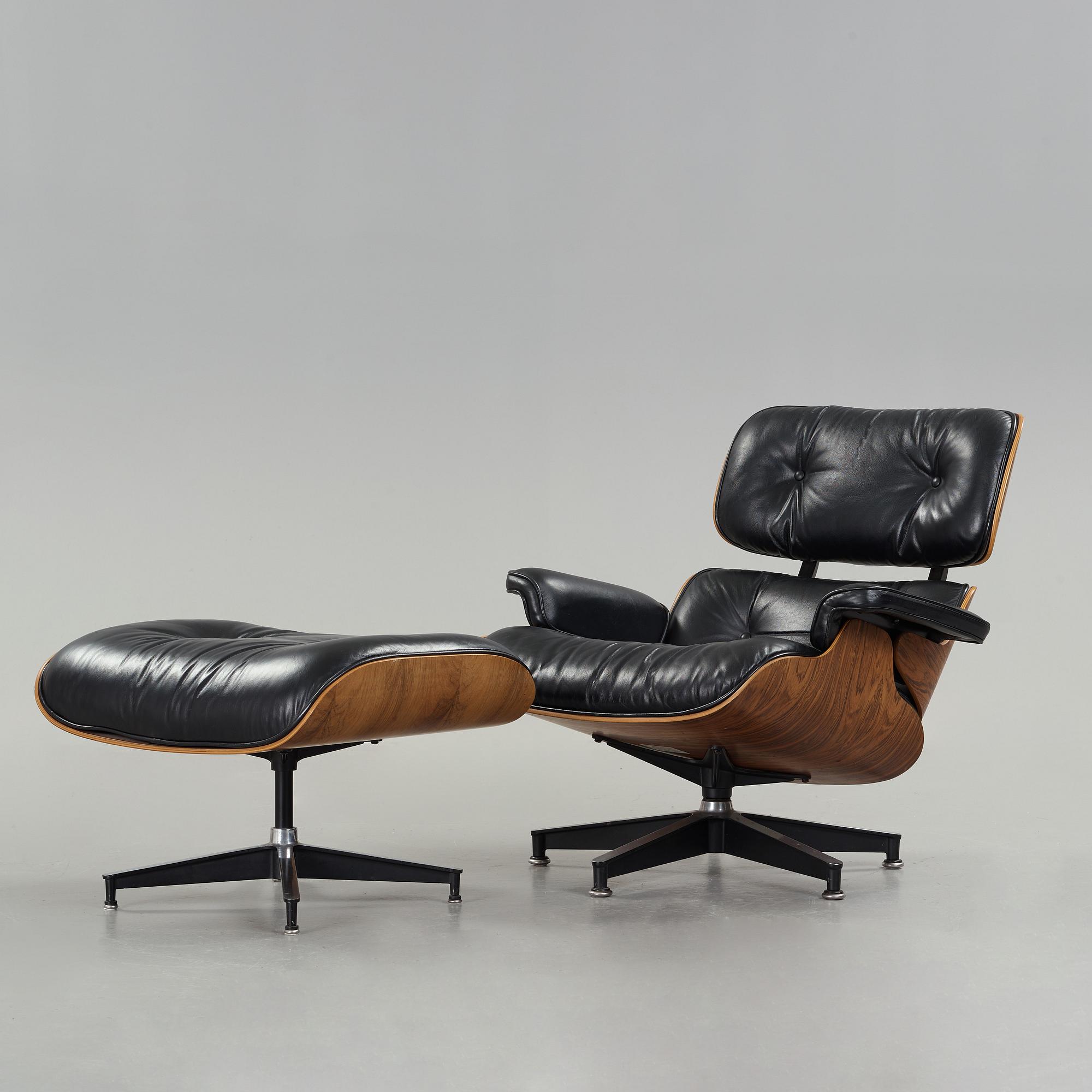 A Charles & Ray Eames "Lounge Chair and ottoman", Herman Miller, USA circa 1980.