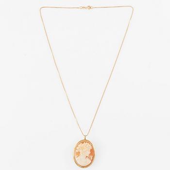 Pendant/brooch, 18K gold with shell cameo, with chain Balestra 18K gold.