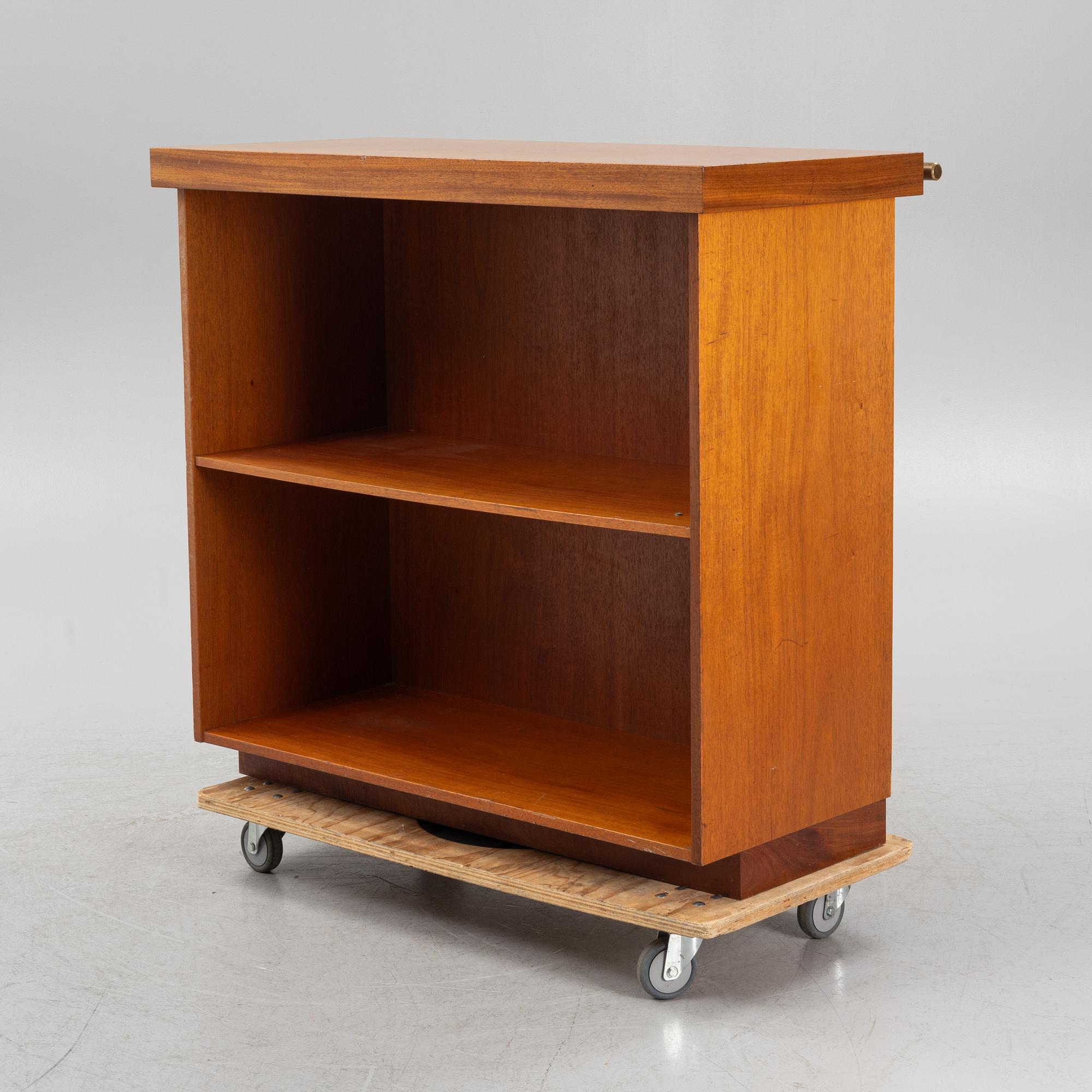 Swedish Modern, bardisk, omkring 1900-talets mitt.