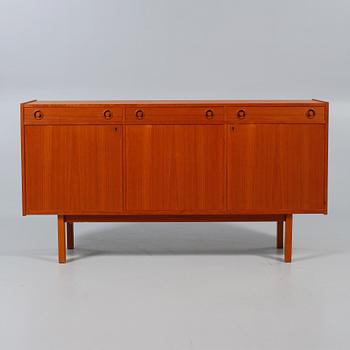 SIDEBOARD, 1900-talets tredje kvartal.
