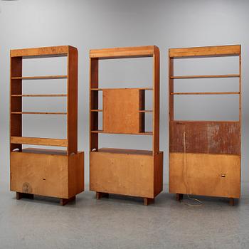 Josef Frank, a set of three mahogany bookcases, model 2112, Firma Svenskt Tenn.