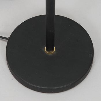 Alvar Aalto, lattiavalaisin, malli A810, Artek, 1900-luvun loppu.