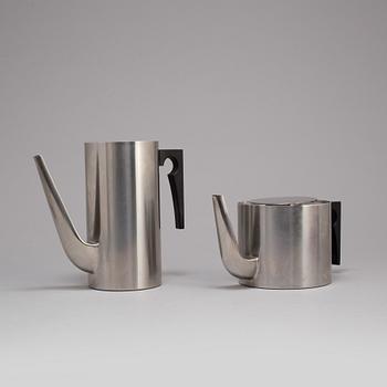 Arne Jacobsen, 5 pieces of tableware Cylinda-Line, Stelton, Denmark.
