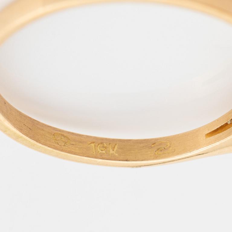 Small eight cut diamond ring.