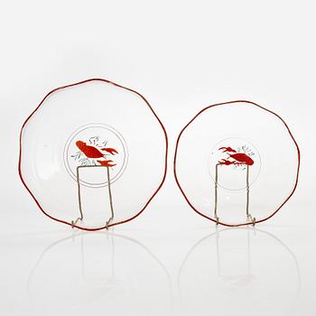 Lautasia, 23 kpl, lasia, rapukoristelu, Helsingin Purjehdusseuran HSS ravintolasta, 1930-40-luku.