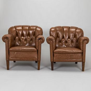 A pair of 1920s armchair.