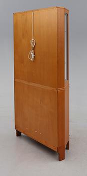 VITRINSKÅP, "Undantaget", Carl Malmsten, 1900-talets andra hälft.